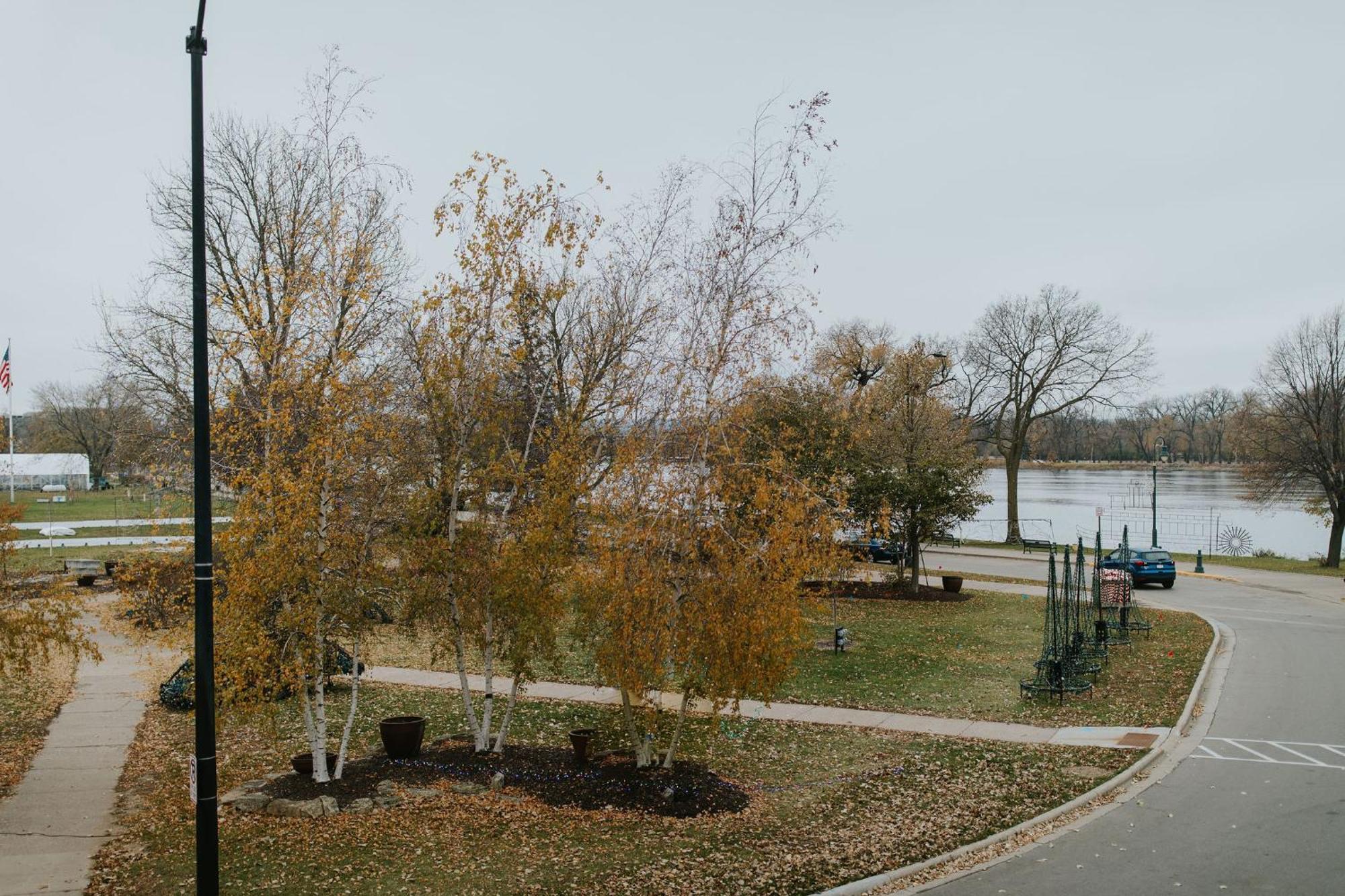 Hatchery Hotel & Event Center La Crosse Bagian luar foto