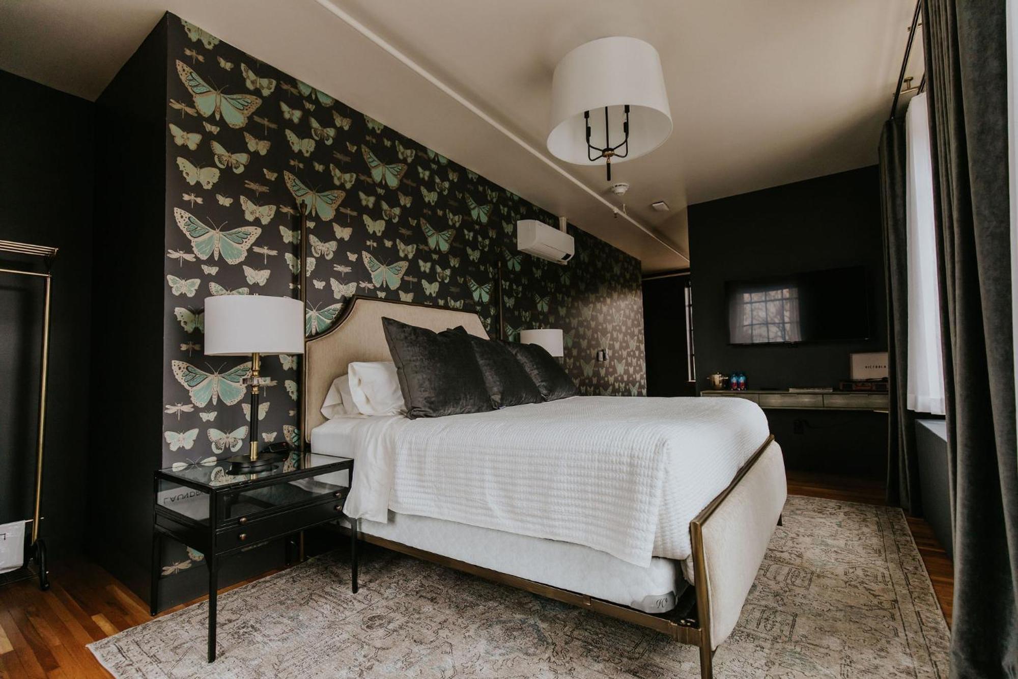 Hatchery Hotel & Event Center La Crosse Bagian luar foto